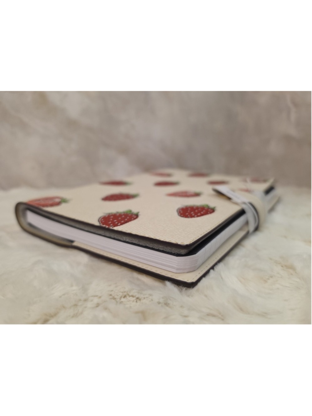 NWT Coach Notebook With Strawberry Print In Canvas/Leather Chalk Multi CAO4 - Picture 5 of 10